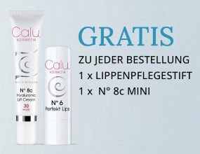 Gratis zu jeder Bestellung: ein Lippenpflegestift und eine Mini-Ausgabe der Calu Hyaluronic Lift Cream Nr. 8c.